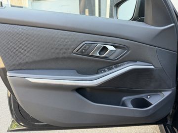 BMW 320 - 11