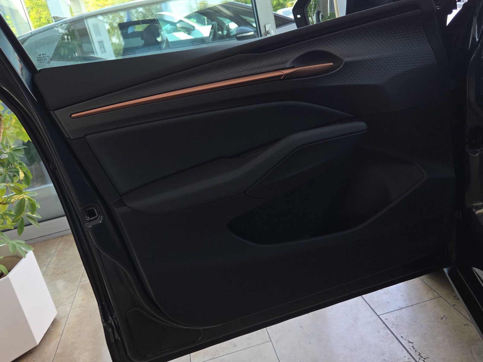 Raval Endurance Edition Dynamic 155 kW 52KWh