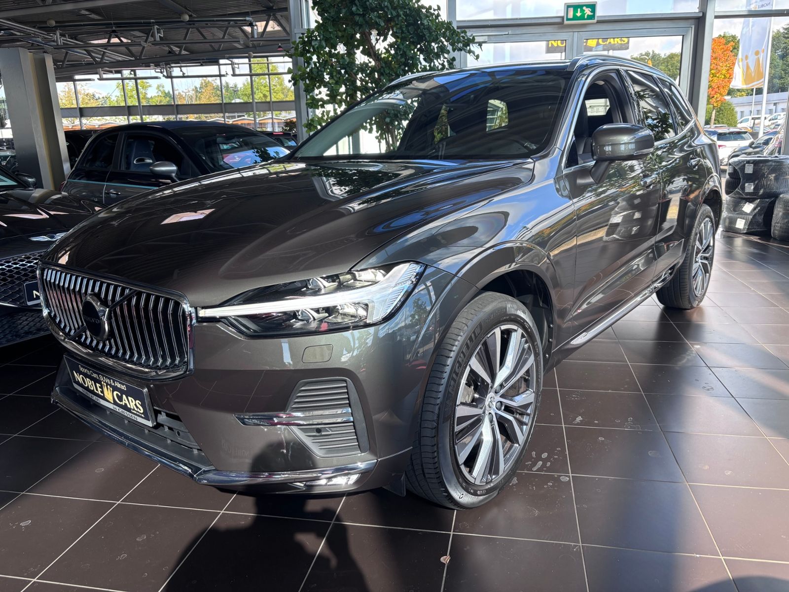 Fahrzeugabbildung Volvo XC60 Inscription AWD AHK H/K ACC MEMORY 20"