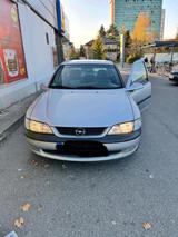 Opel Vectra mit tüv 8/26! - gebrauchte Opel Vectra aus dem Jahr 1997