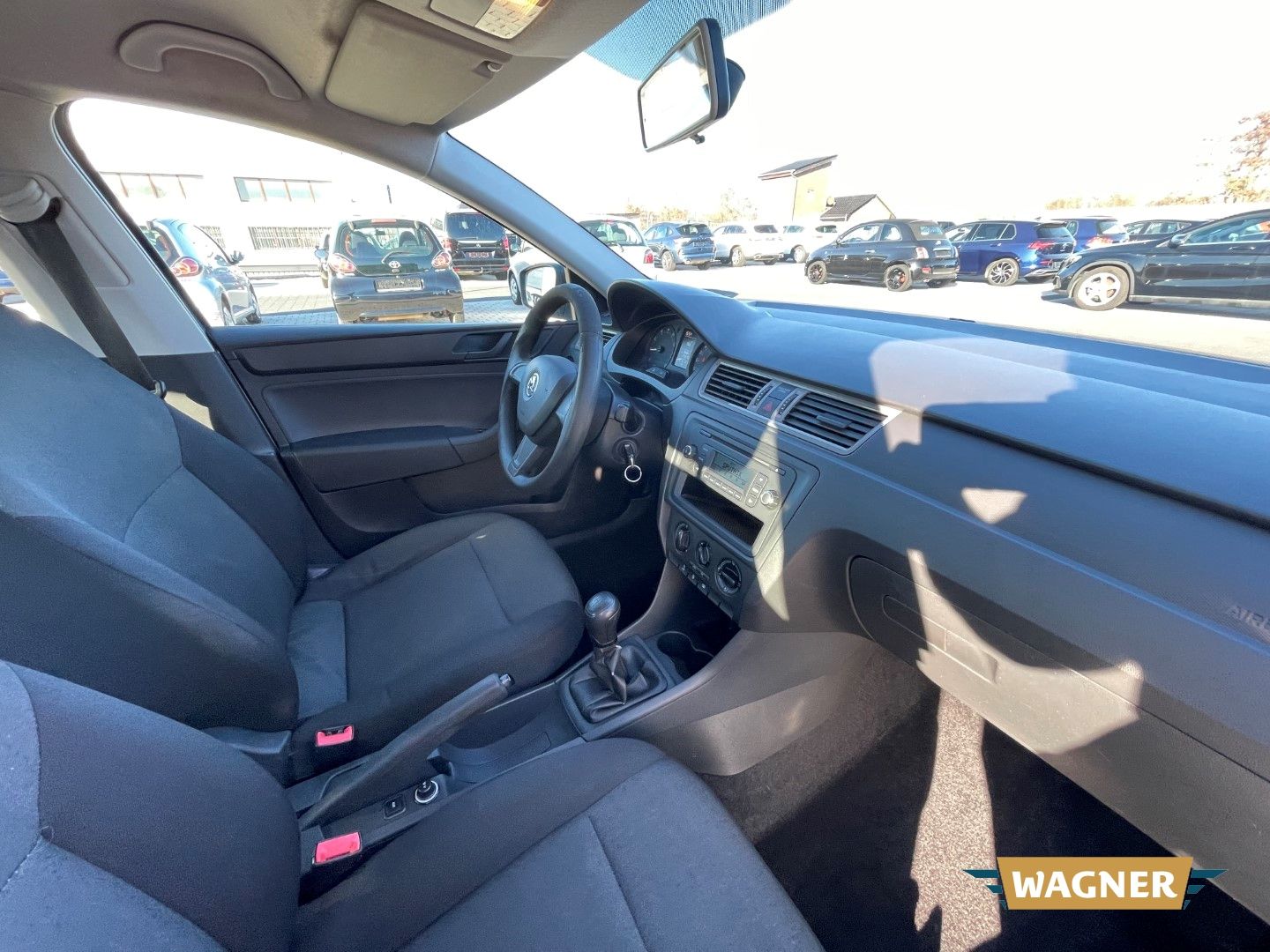 Fahrzeugabbildung SKODA Rapid Active Klimaanlage Isofix PDC