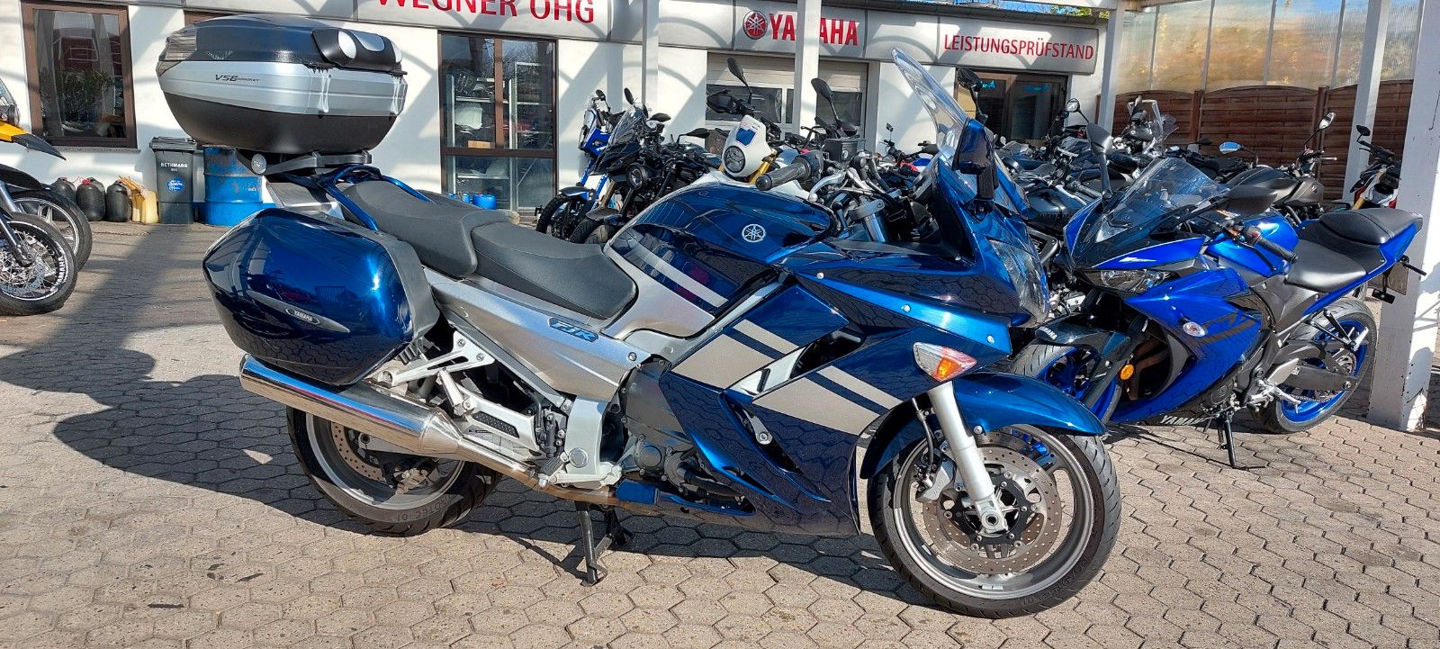 Fahrzeugabbildung Yamaha FJR 1300 A   Nur  33500 KM  inkl Top Case