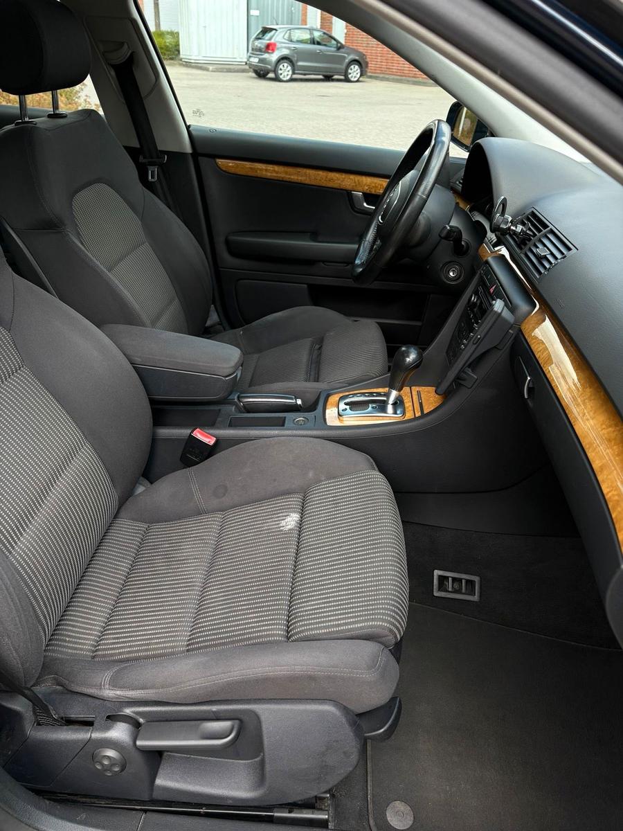 Audi A4 2005 — photo 11