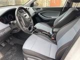 Hyundai i20 1.0 T-GDI 88kW Style - Top Zustand! - Hyundai i20: T Gdi