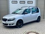 Skoda Roomster Noire * 1. Hand * SHZ * Klimaautomatik - Skoda Roomster mit Benzin-Antrieb: Kleinbus