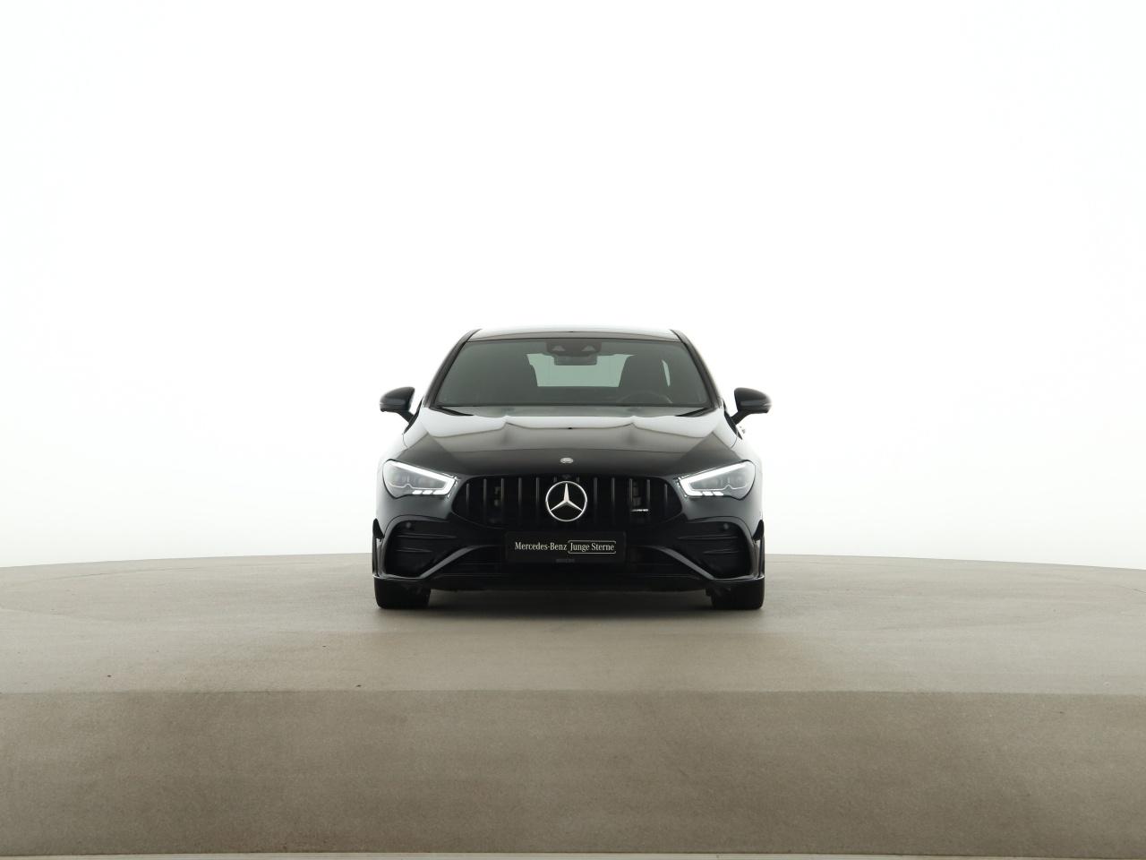 Mercedes-Benz CLA 35 AMG 4M Night II Pano Burmester Heckflügel