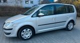 Volkswagen Touran Trendline / AHK - Volkswagen Touran aus 2009