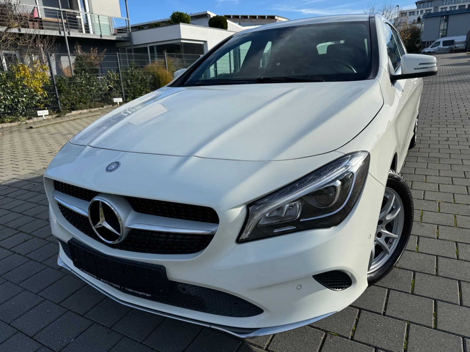 MERCEDES-BENZ CLA Shooting Brake