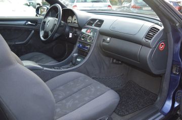 Mercedes-Benz CLK 200 Coupe Sport Automatik Glasschiebedach Kl