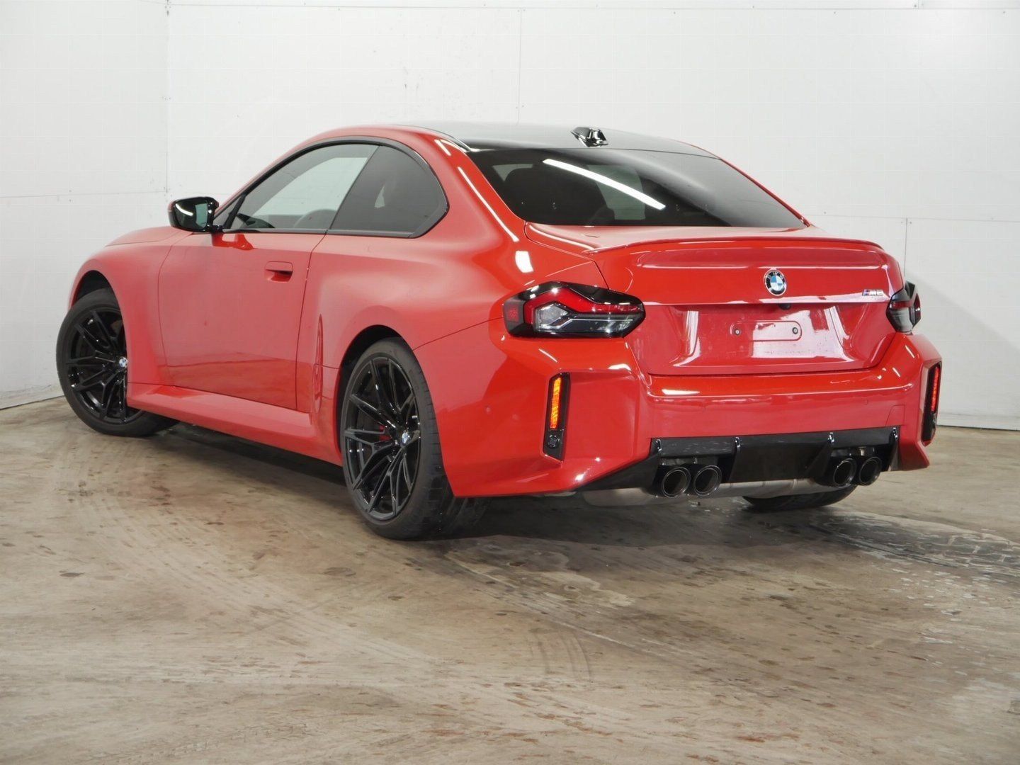 Fahrzeugabbildung BMW M2 Coupé | M Carbondach | HK Surround System | M