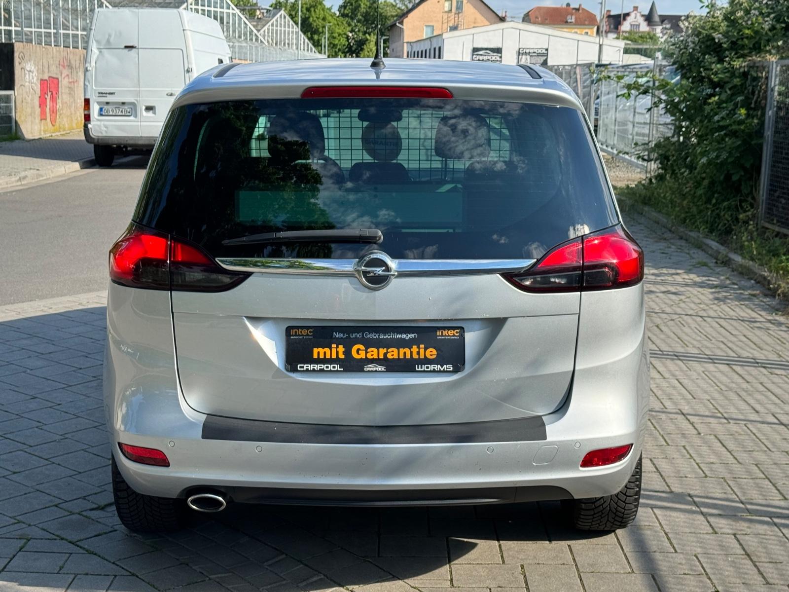 Opel Zafira 2012 — photo 9