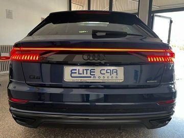 Audi Q8 - 6
