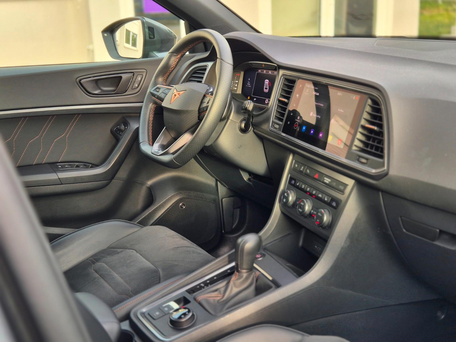Cupra Ateca 4Drive DIGITALES C.P KEYLESS LED ACC 360°