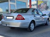 Mercedes-Benz C 220 CDI Limousine AUT./NAVI/AHK - gebrauchte Mercedes-Benz C 220 aus dem Jahr 2004