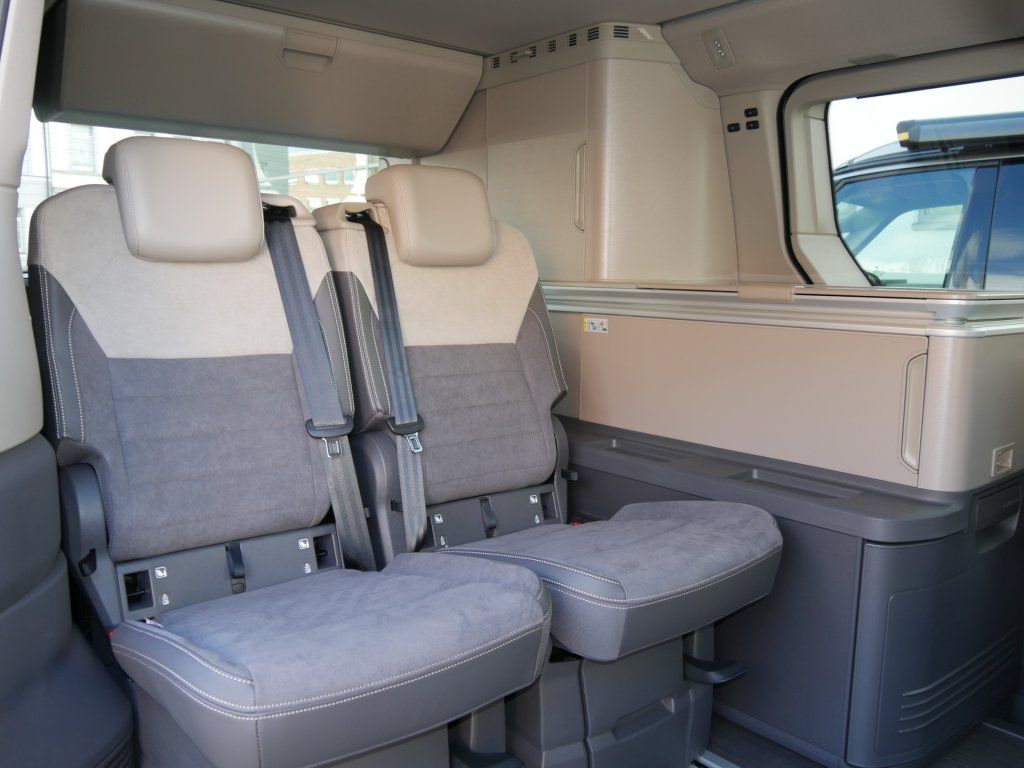 Fahrzeugabbildung Volkswagen T7 California Ocean 2,0 TDI 110kW 7- DSG Navi