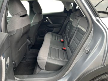 Citroën C4 Shine PT 130 EAT8 Navi+SHZ+RFK+LED+Carplay+LM
