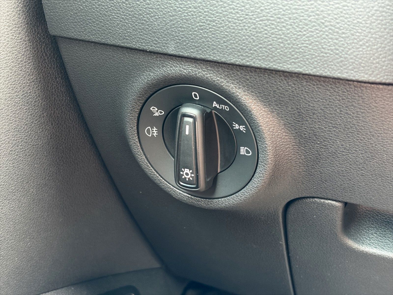 Fahrzeugabbildung SKODA Karoq Sportline*DSG*ViCo*Kamera*PDC*CarPlay**