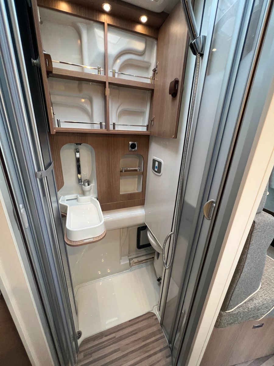 Fahrzeugabbildung Malibu Malibu Van compact 600 LE