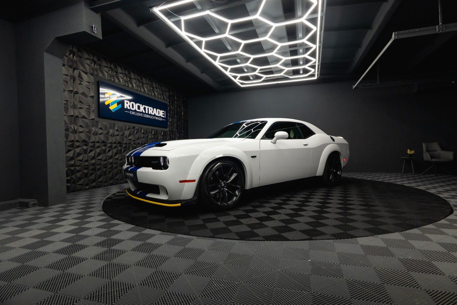 Fahrzeugabbildung Dodge Challenger 5.7 V8 R/T SRT WIDE BODY *LED*19%*