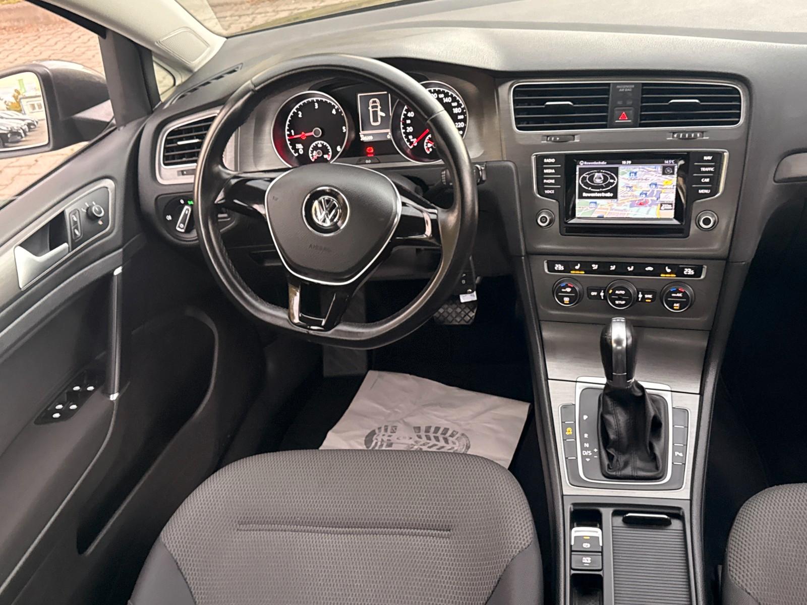 Volkswagen Golf 2013 — photo 22