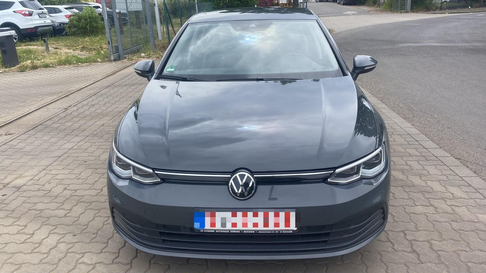 Volkswagen Golf VIII Lim. Life, миниатюра 2