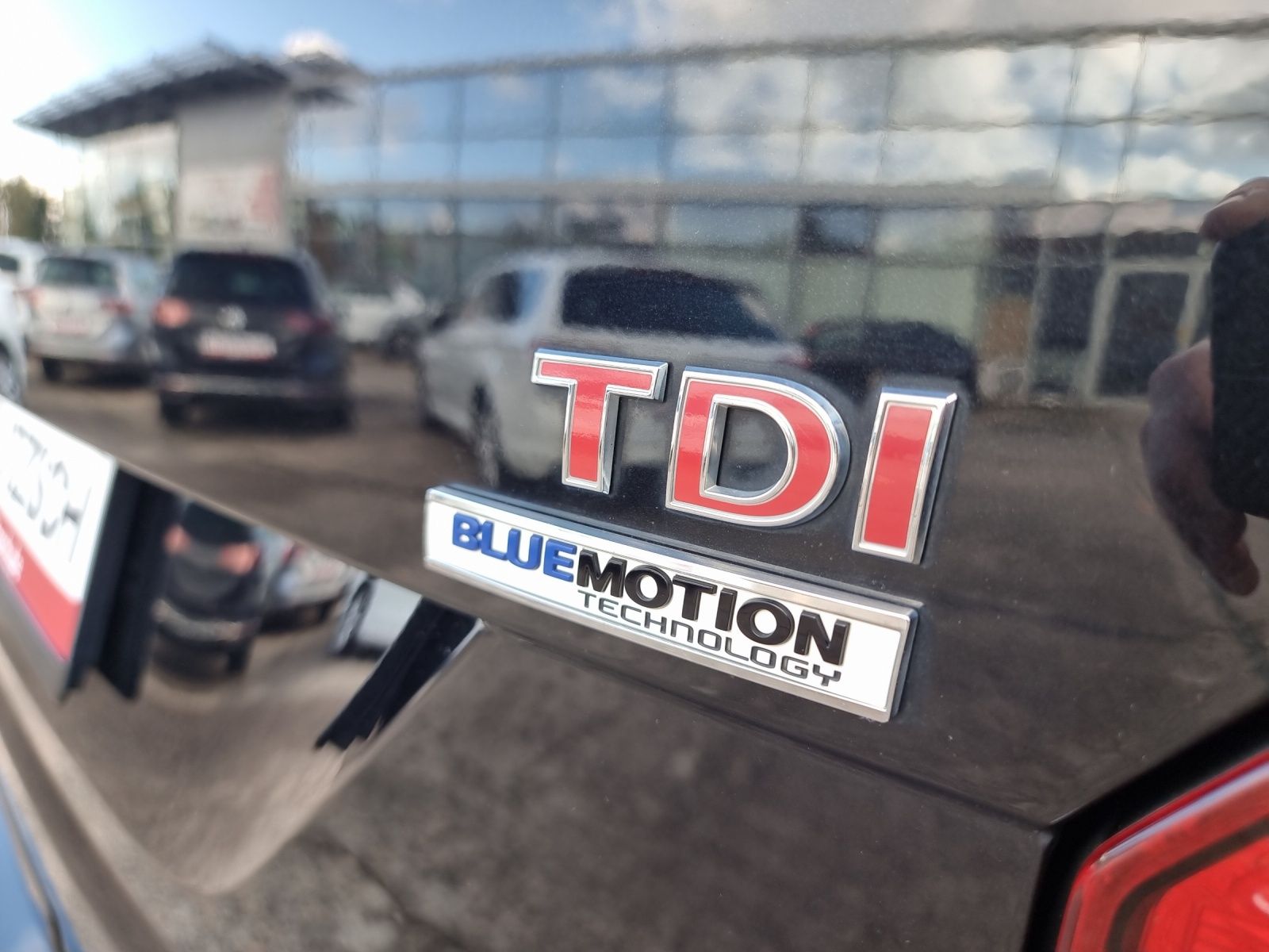 Fahrzeugabbildung Volkswagen T6 Multivan TDI DSG Comfortline LEDER STH 7-SITZ