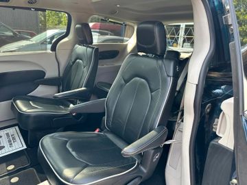 Chrysler Pacifica 3,6  Limited SSD + 7 weitere SALE!!!!!