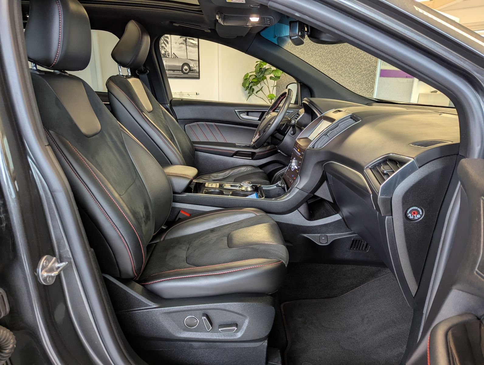 FORD Edge ST-Line 4x4 Pano Standheizung B&O AHK - Image 15