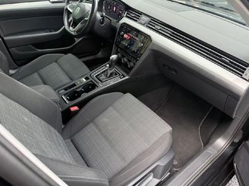 Volkswagen Passat Variant - 7