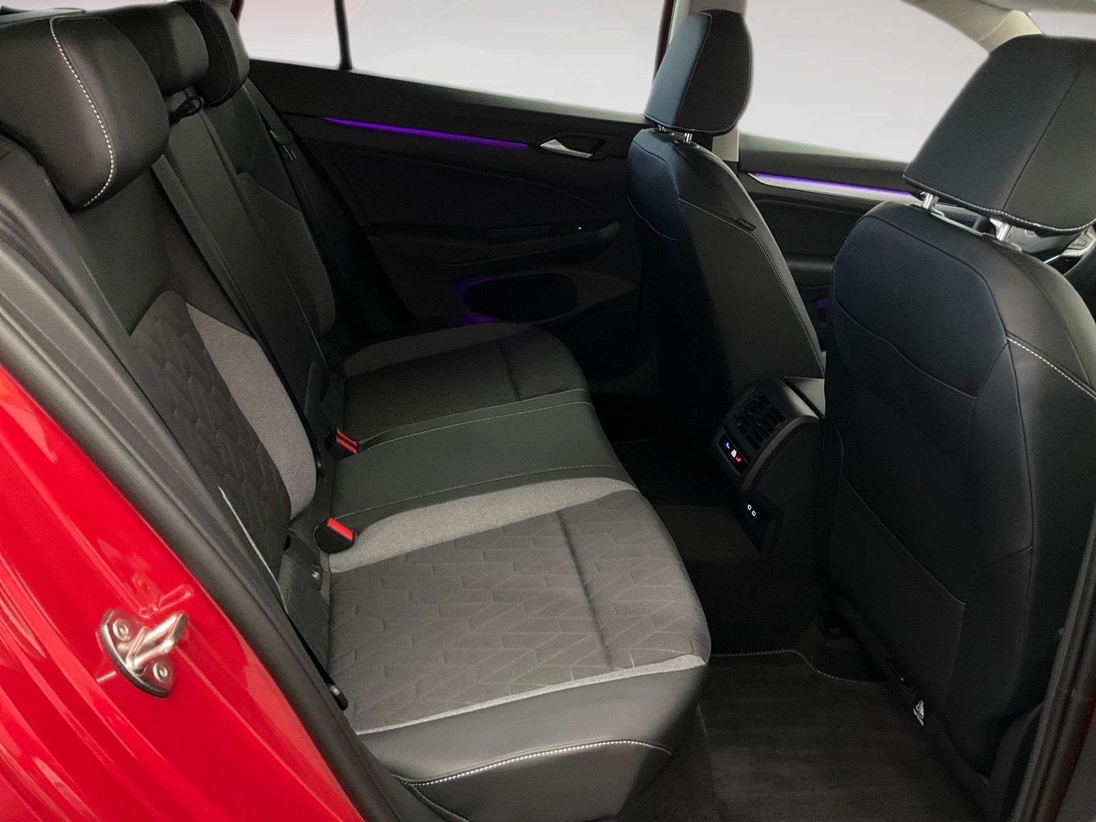 Volkswagen Golf - Bild 10