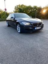 BMW 740d xDrive inkl. 8 Fach Bereifung und Dachbox - : Dachbox