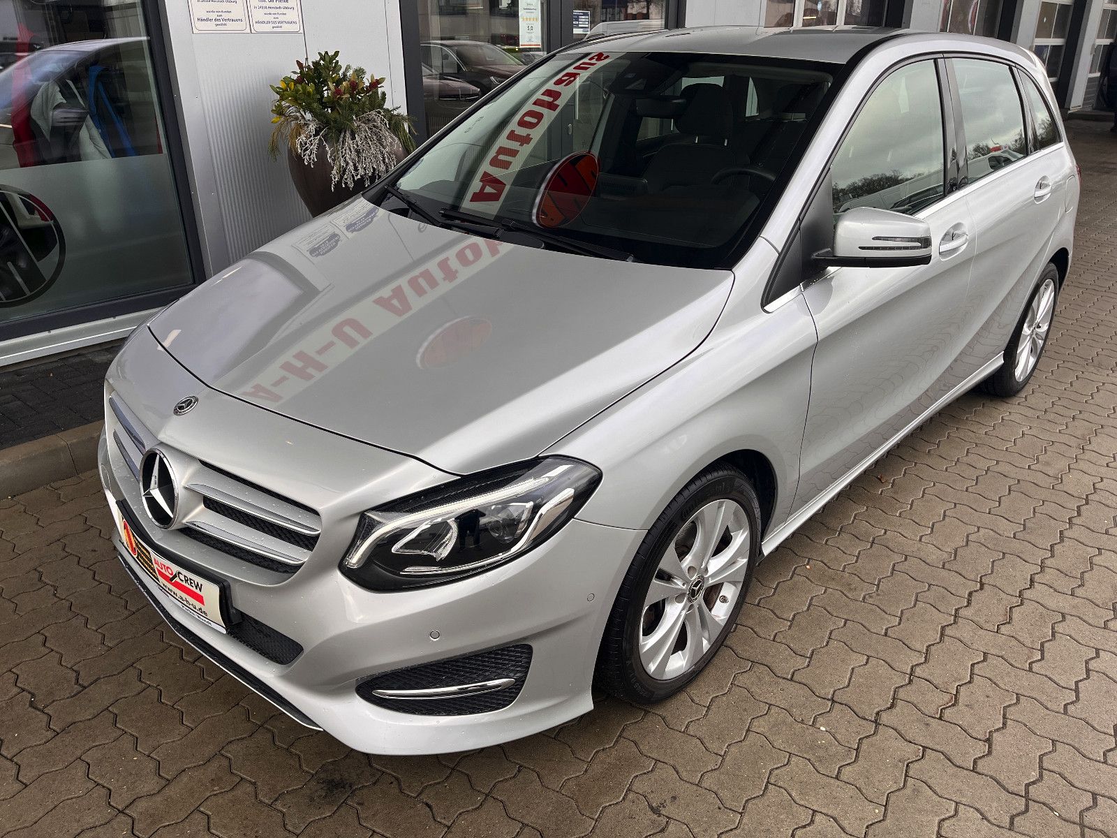 Fahrzeugabbildung Mercedes-Benz B 200 Urban