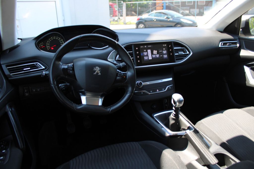 PEUGEOT 308 – Bild 11 von 20