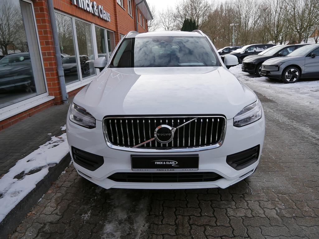 Volvo XC90 B5 AWD Momentum Pro