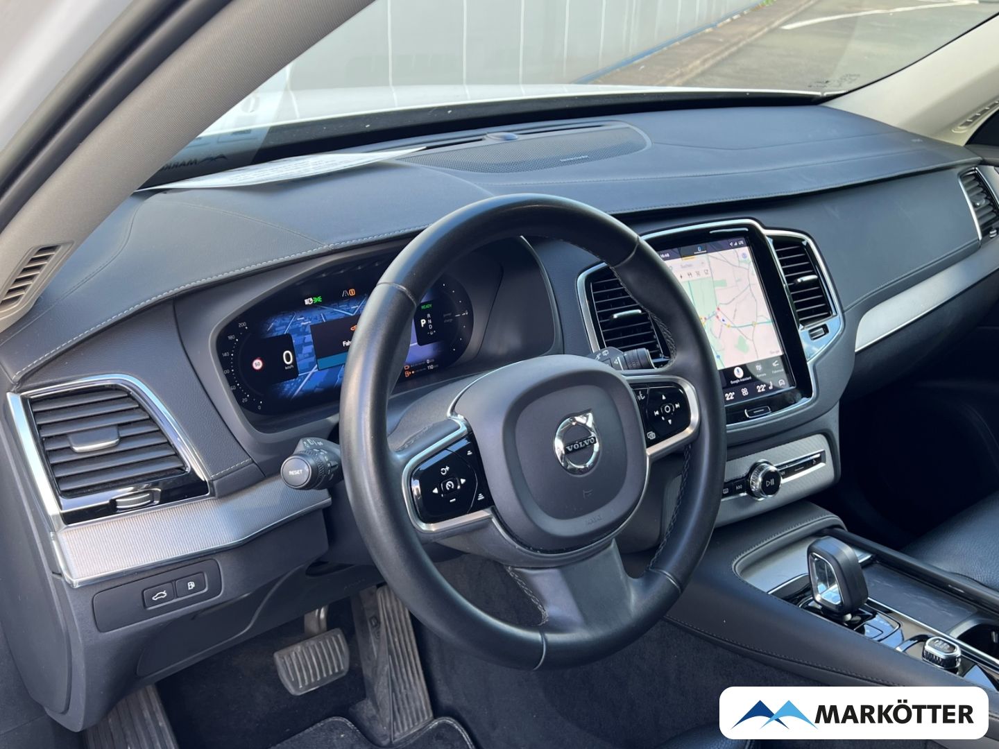 Volvo XC90 T8 AWD Plus Dark 7-Sitzer AHK/ACC/StandH/H& imagem 3