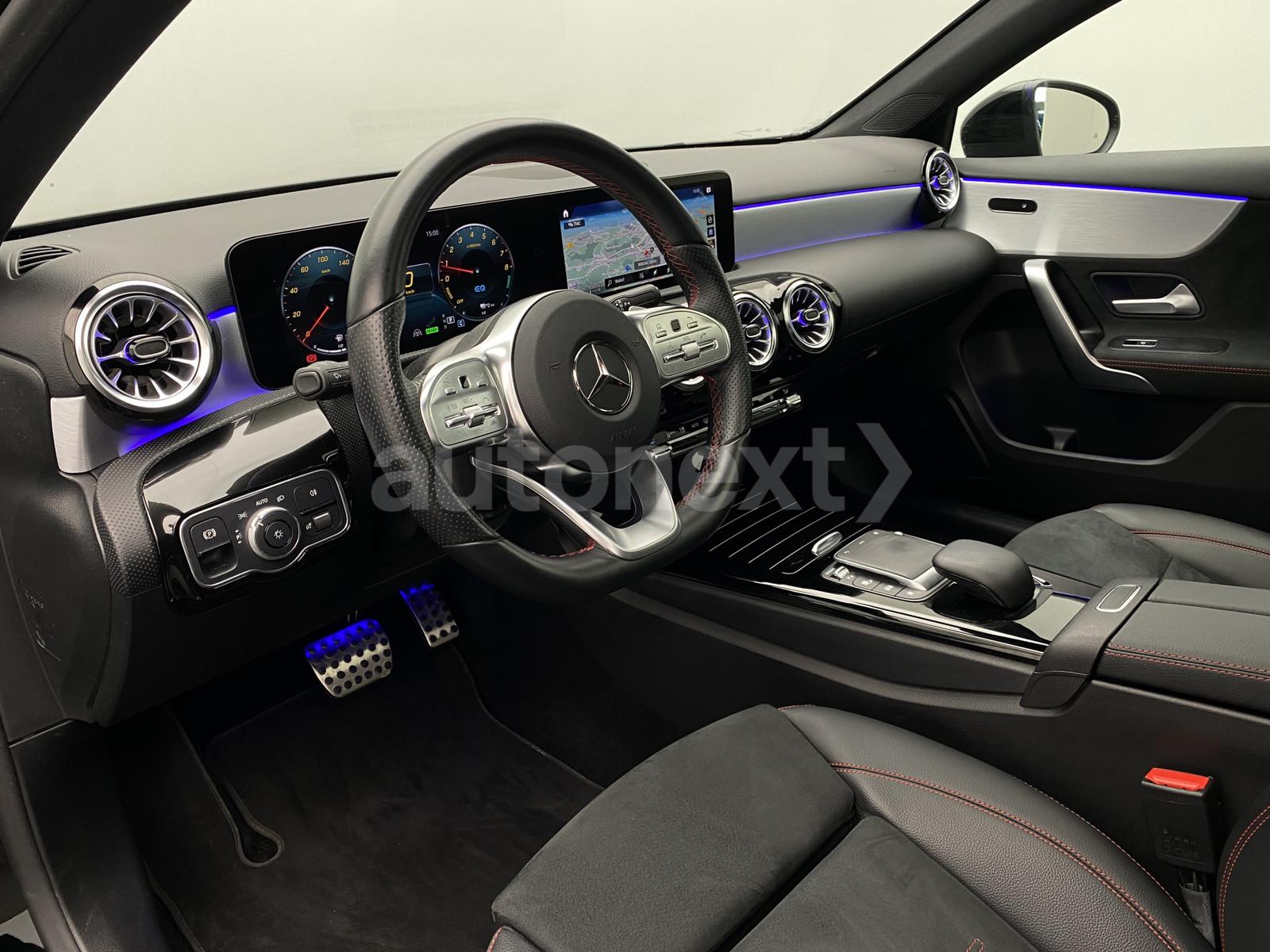 Mercedes-Benz A 250e Limo *2x AMG Line+Night* PANO+Distronic (