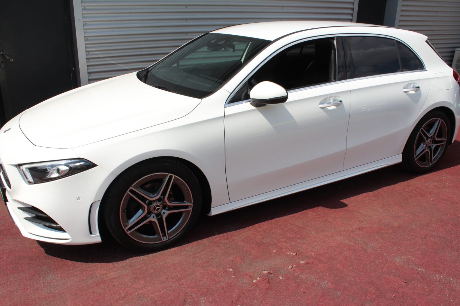 Mercedes-Benz A 180 AMG-LINE KLIMA NAVI KAMERA PDC LED 18.ZOLL foto 4