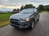 Mitsubishi 4WD NAVI*AUTOMATIK*XENON*TOP - gebrauchte Mitsubishi ASX aus dem Jahr 2013