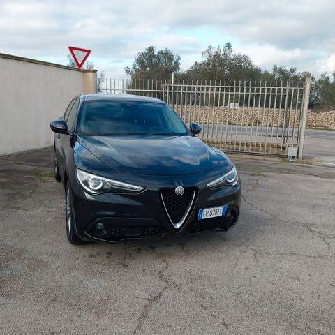 Alfa Romeo Stelvio 2.2 Turbodiesel 180 CV AT8 RW