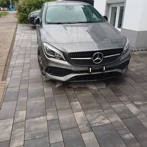 MERCEDES-BENZ CLA 220 Shooting Brake CLA 220 d DCT Shootin...