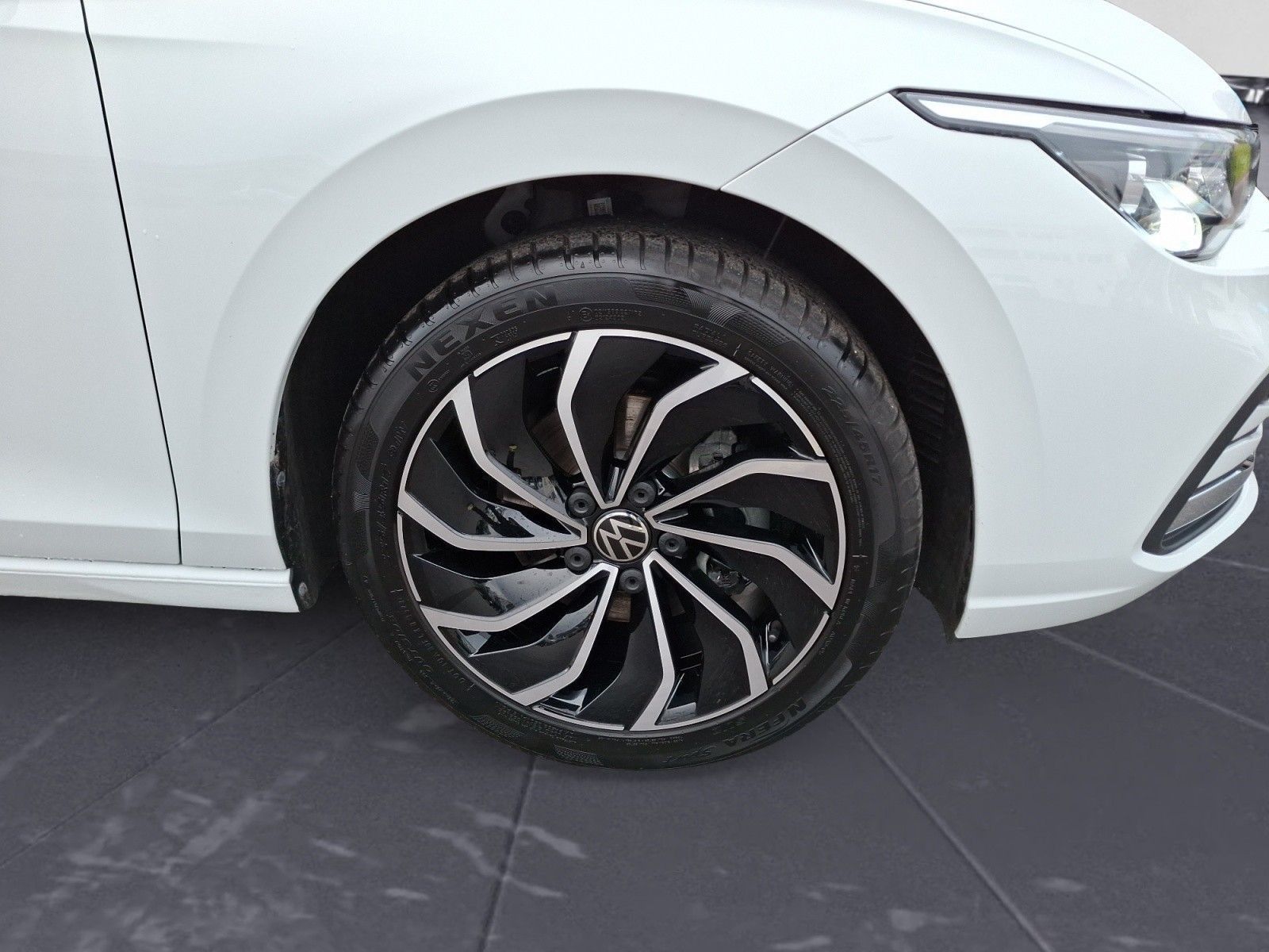 Volkswagen Golf - Bild 12