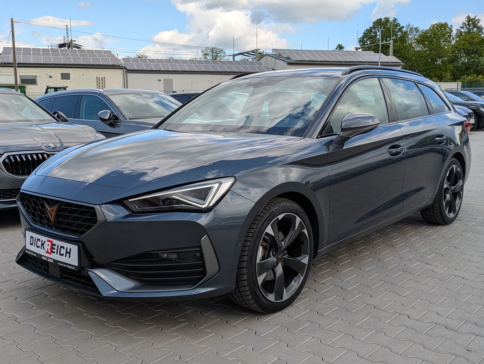Fahrzeugabbildung CUPRA Leon 1.5 eTSI DSG MATRIX-LED*ACC*APP*KAMERA*18"