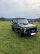 Lada Niva 4x4 mit Zubr Umbau - Lada Niva: M