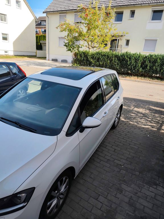 Image of Volkswagen Golf Sportsvan