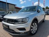 Volkswagen Tiguan Trendline 2.0 TDI 2-HAND*AHK*NAVI*PDC - Volkswagen Tiguan Trendline mit Diesel-Antrieb