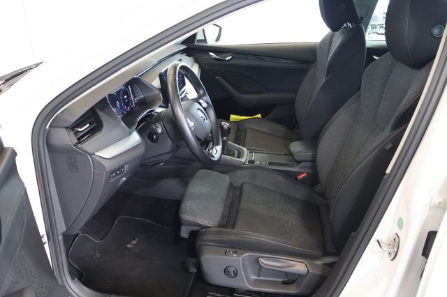 Skoda Octavia 2.0 TDI Clever AID+KAM+LED+KEY+CARPLAY