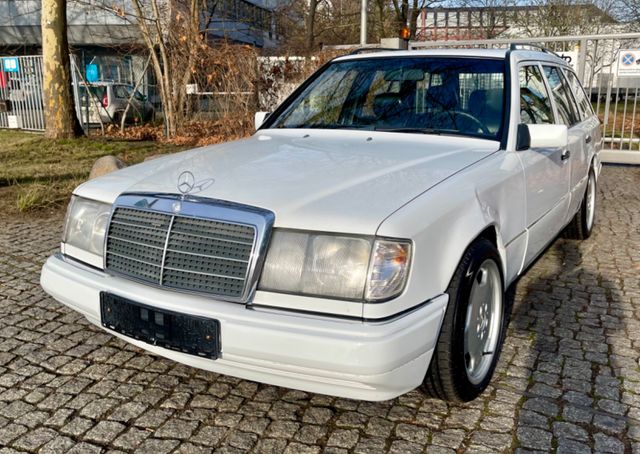 Mercedes-Benz 300D Kombi AUTOMATIK*KLIMA*AMG FELGEN* AHK*LEDER