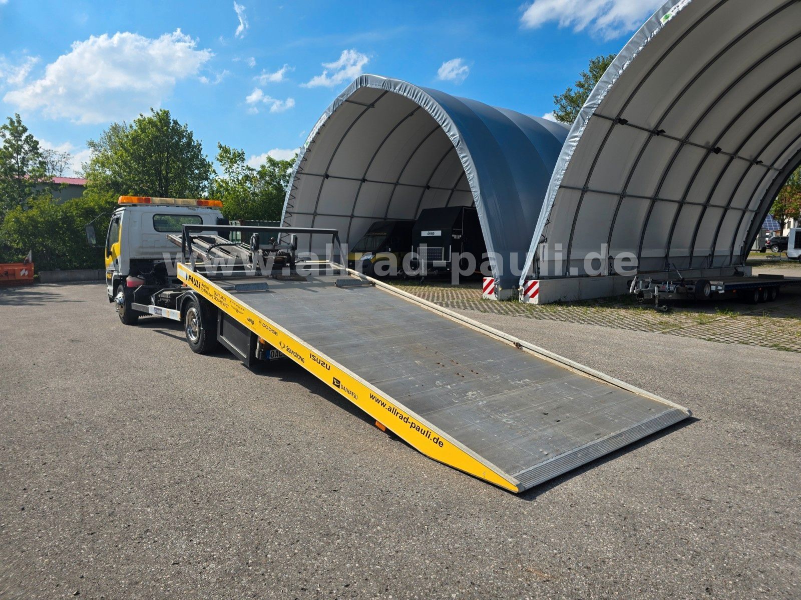 Isuzu N-Serie NPR85P - Schlepper | Schiebeplateau