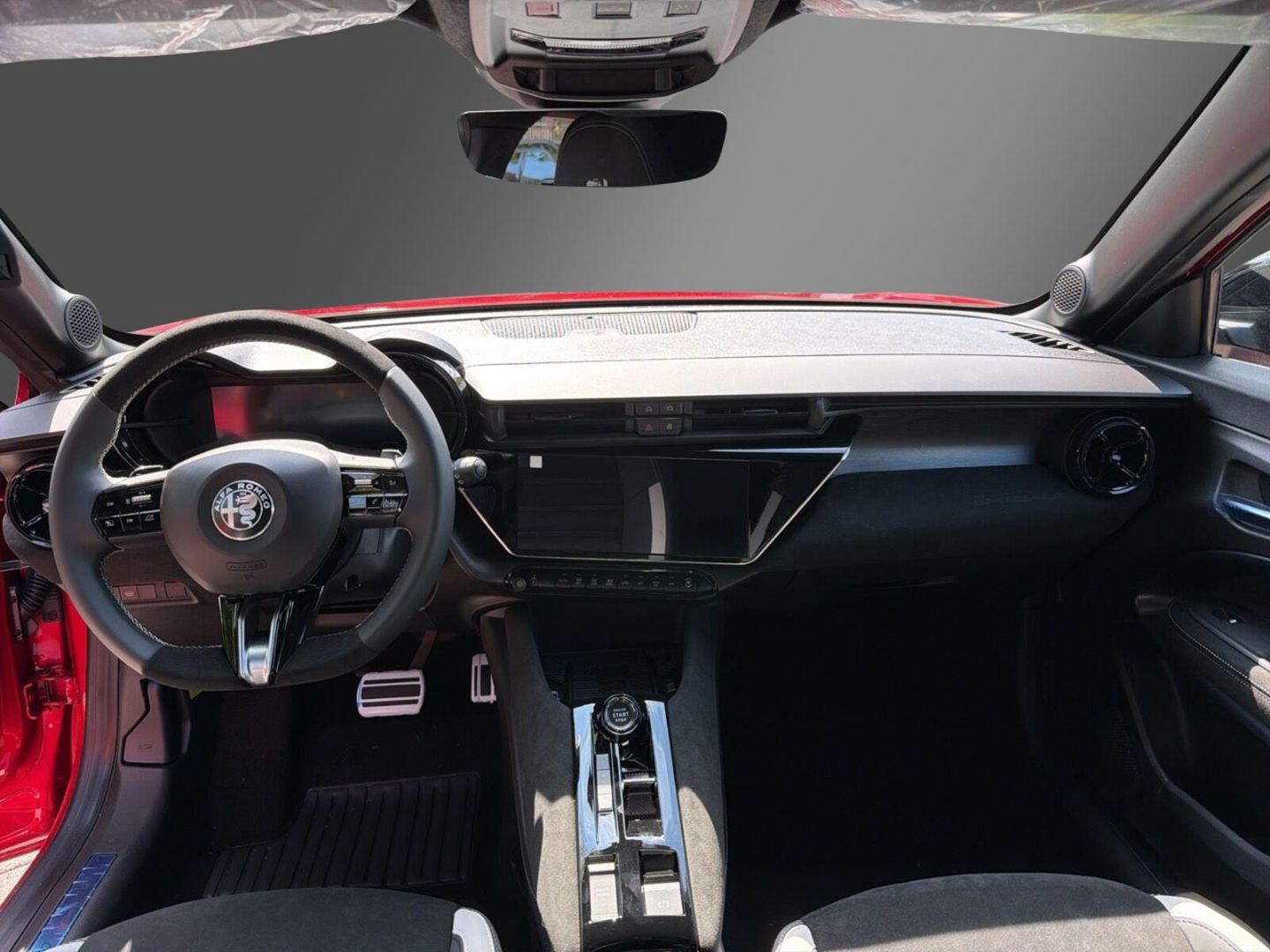 Fahrzeugabbildung Alfa Romeo Junior Ibrida Sport Speciale 1,2 VGT 107kW MY26