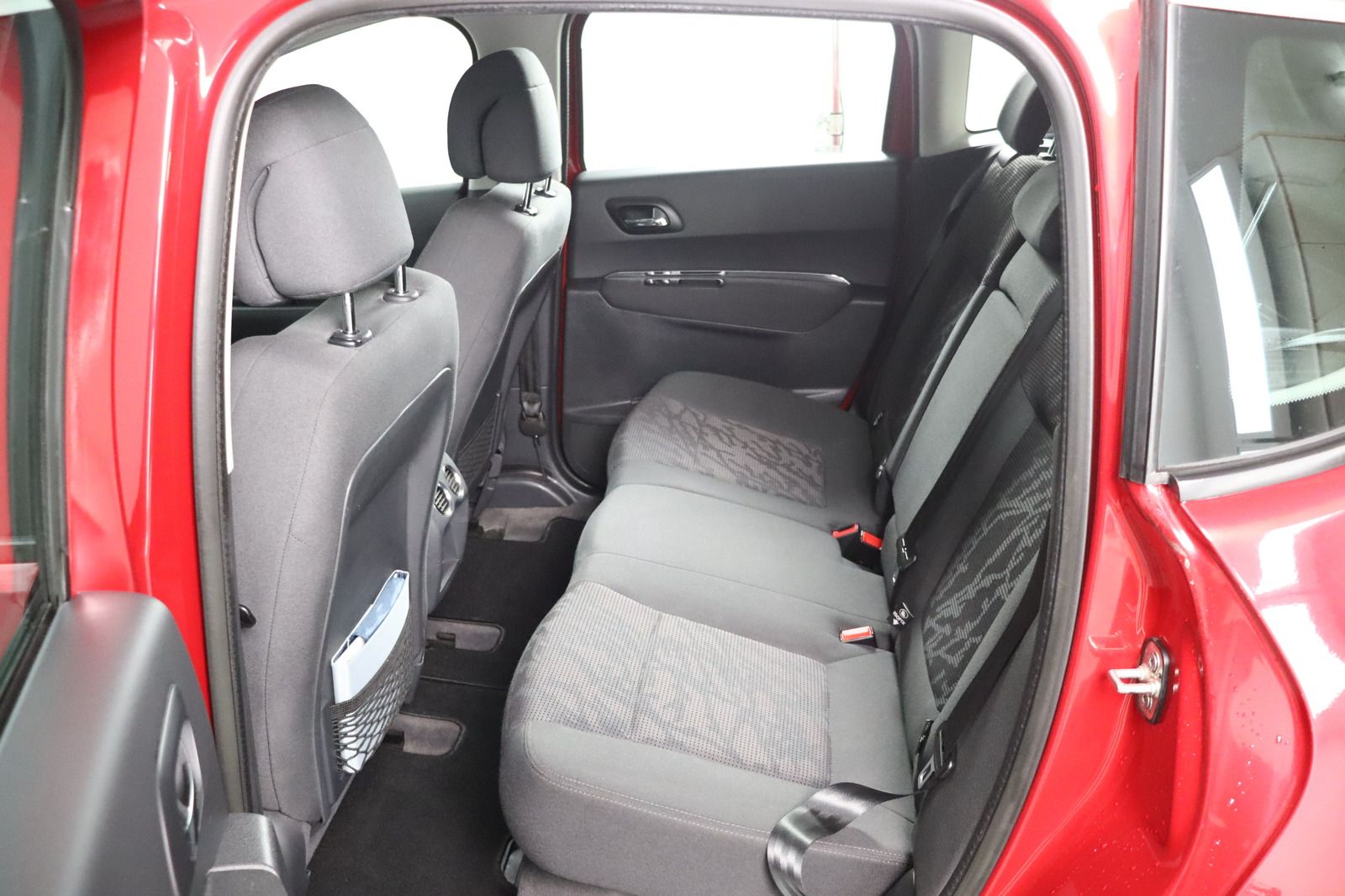 Fahrzeugabbildung Peugeot 3008 1.6 VTi 120 * AHK